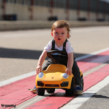 Porsche 911 Turbo S - Geel