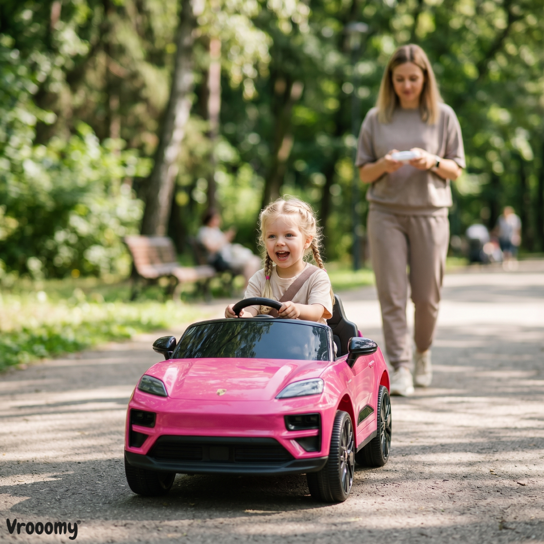 Porsche Macan Turbo - Roze